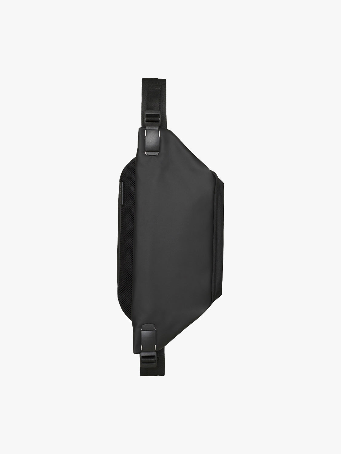 Isarau M Obsidian Black
