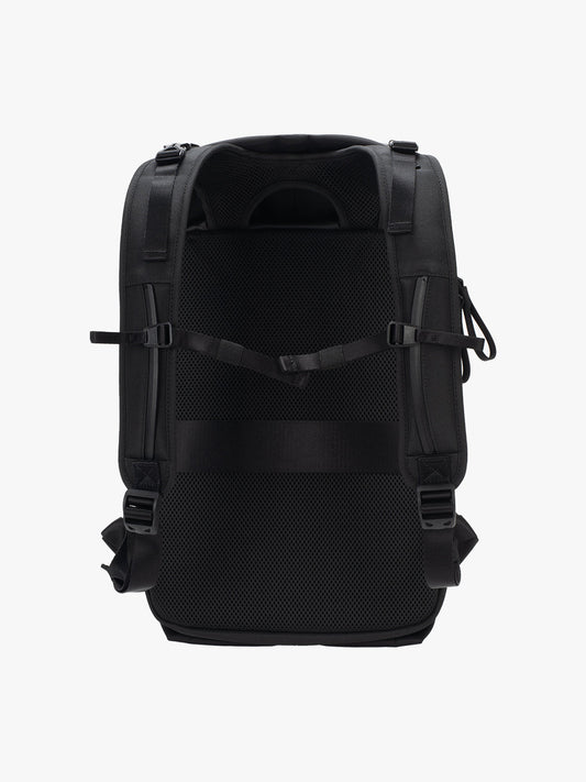Saru Sleek Black