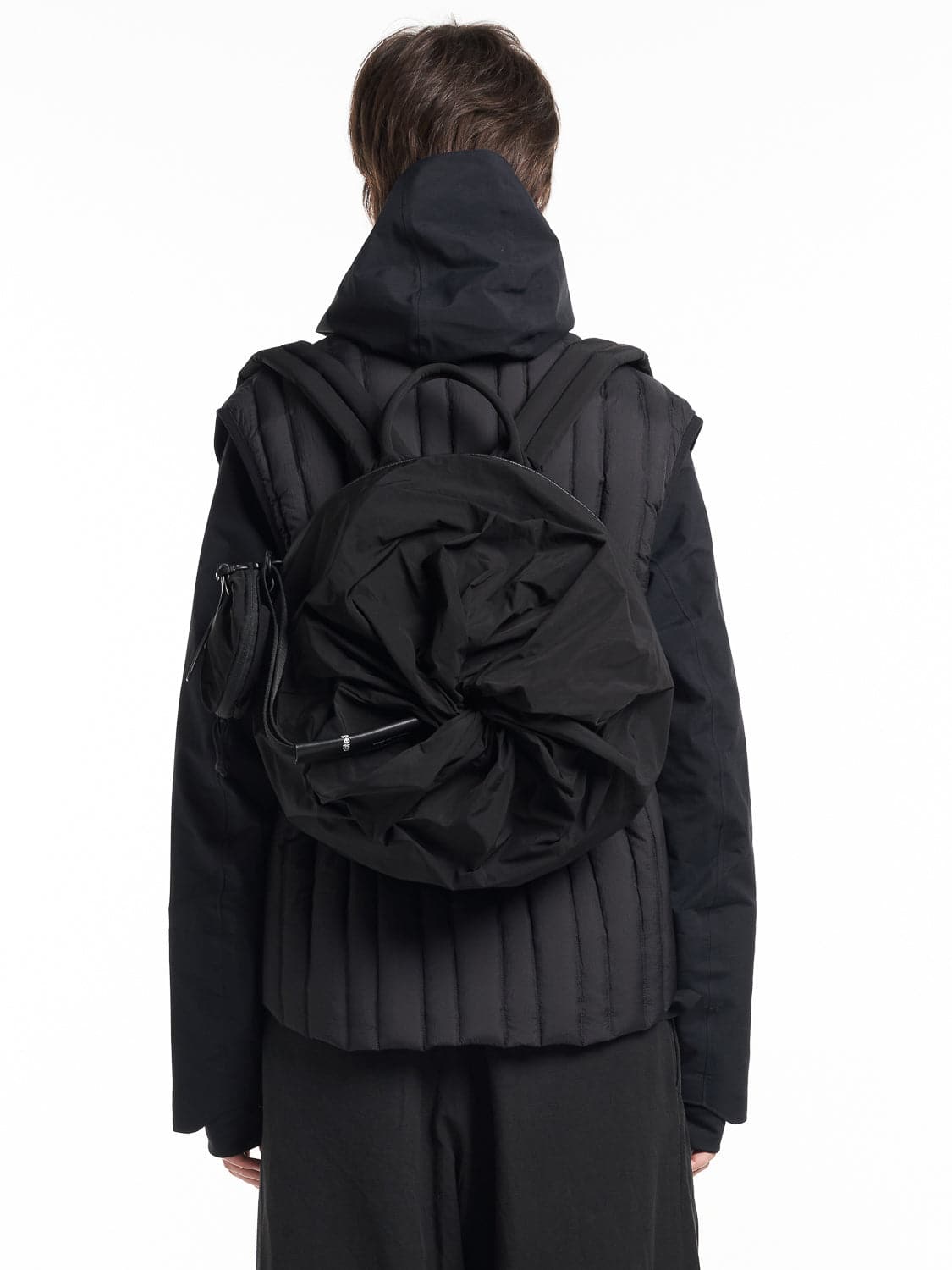 Adria Smooth Black