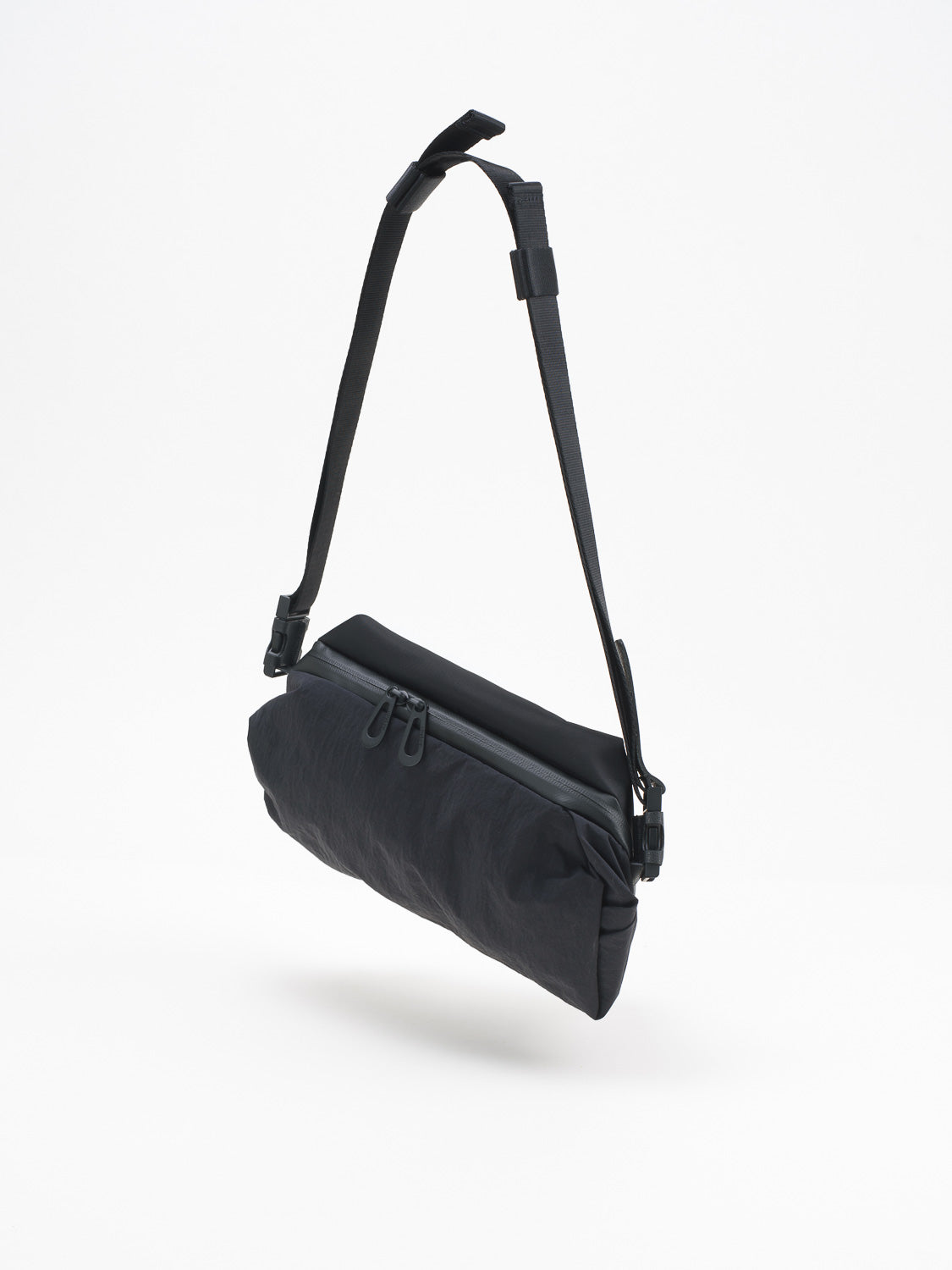 Neda Komatsu Onibegie Nylon Black