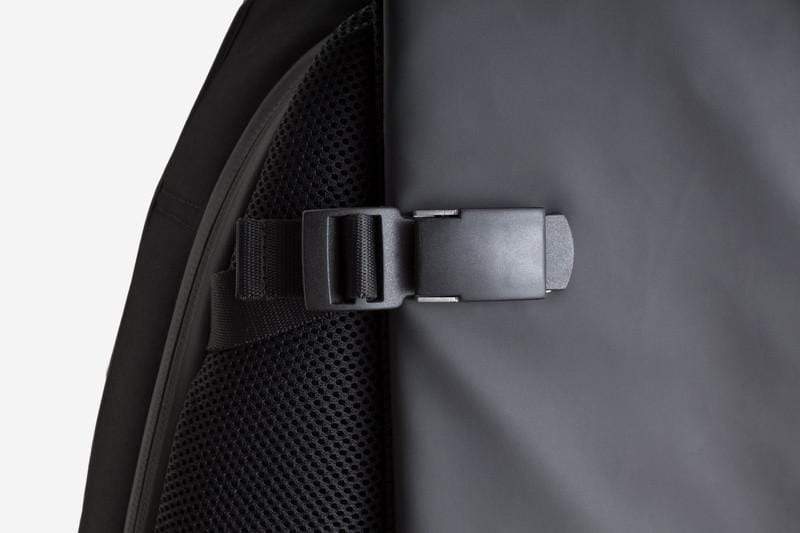 coteetciel Backpack Isar M Obsidian Black 28620 côte&ciel APAC