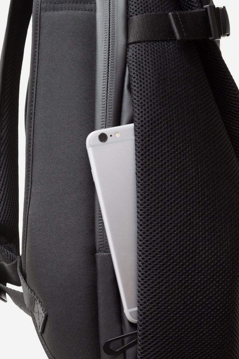 coteetciel Backpack Isar M Obsidian Black 28620 côte&ciel APAC