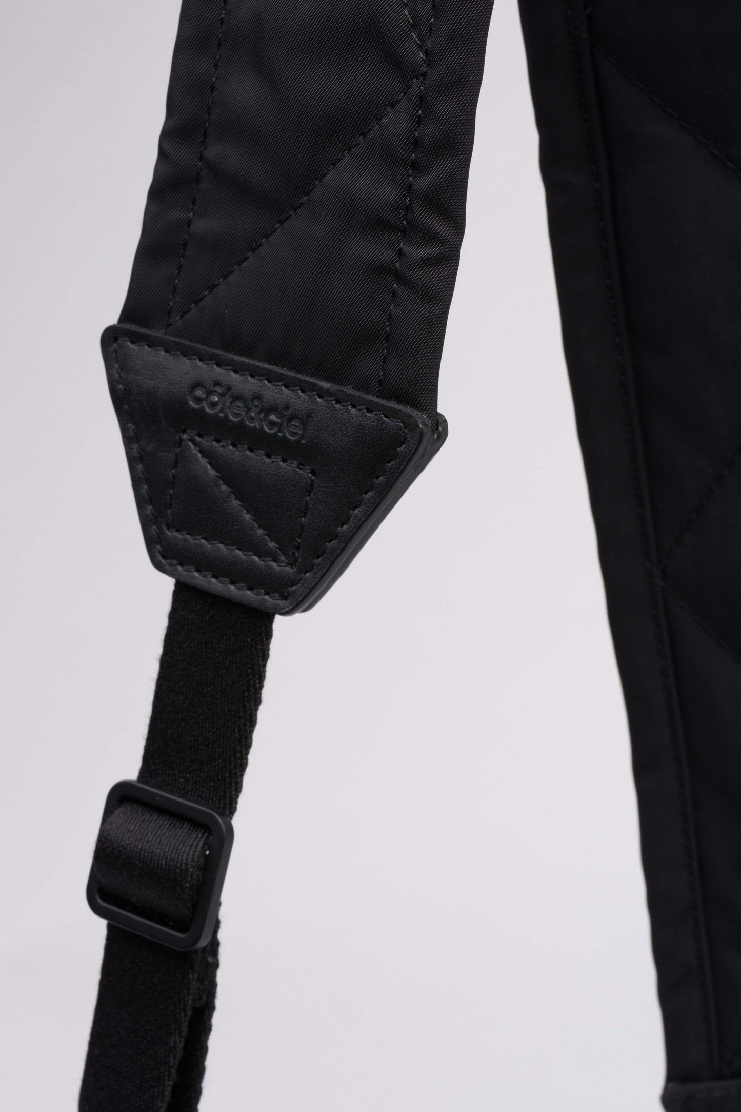 coteetciel Crossbody/Purse Caillou M Sleek Black 28871 côte&ciel APAC