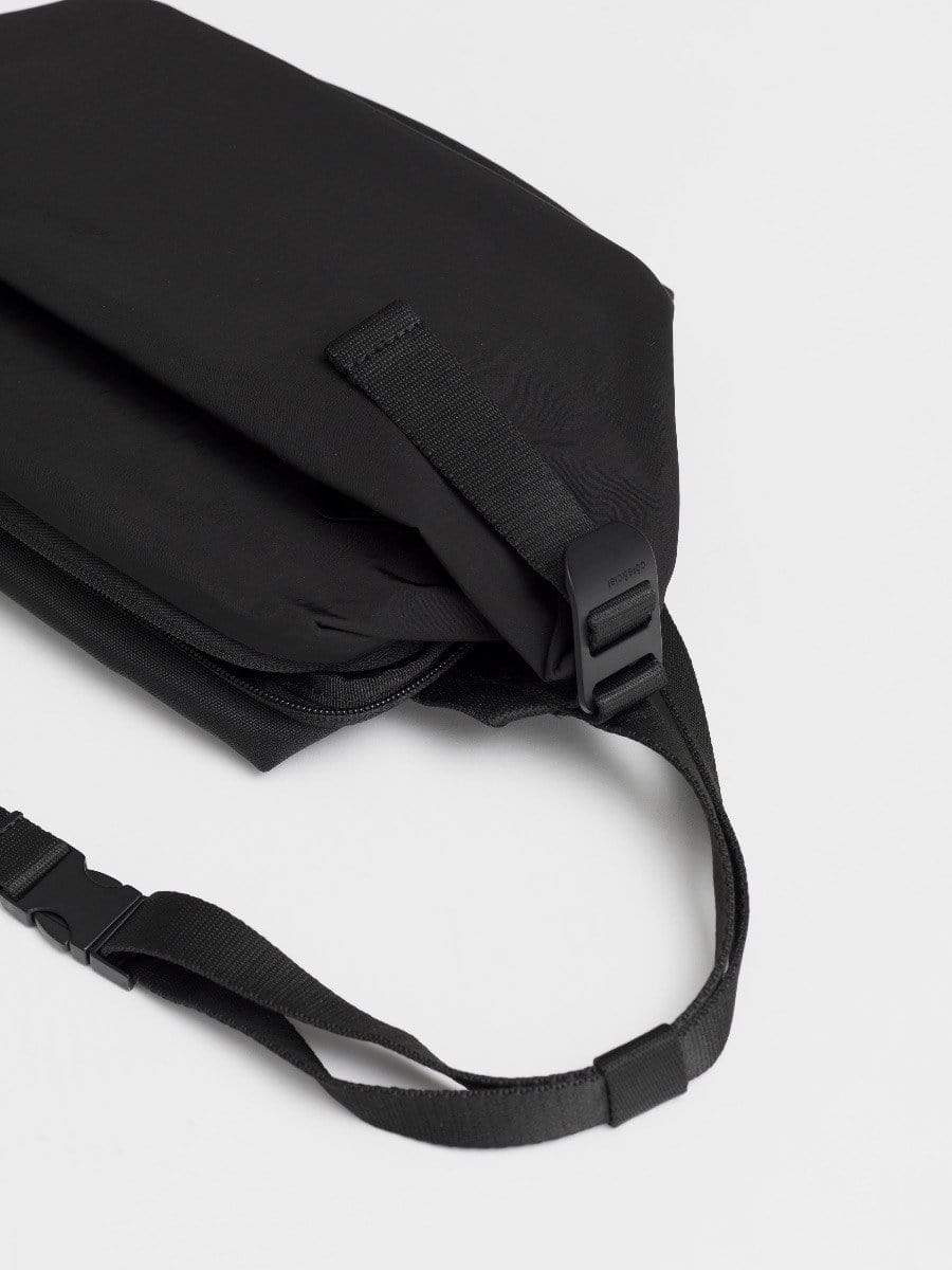 coteetciel Crossbody/Sling/Waist Bag Isarau S MemoryTech Black 28719 côte&ciel APAC