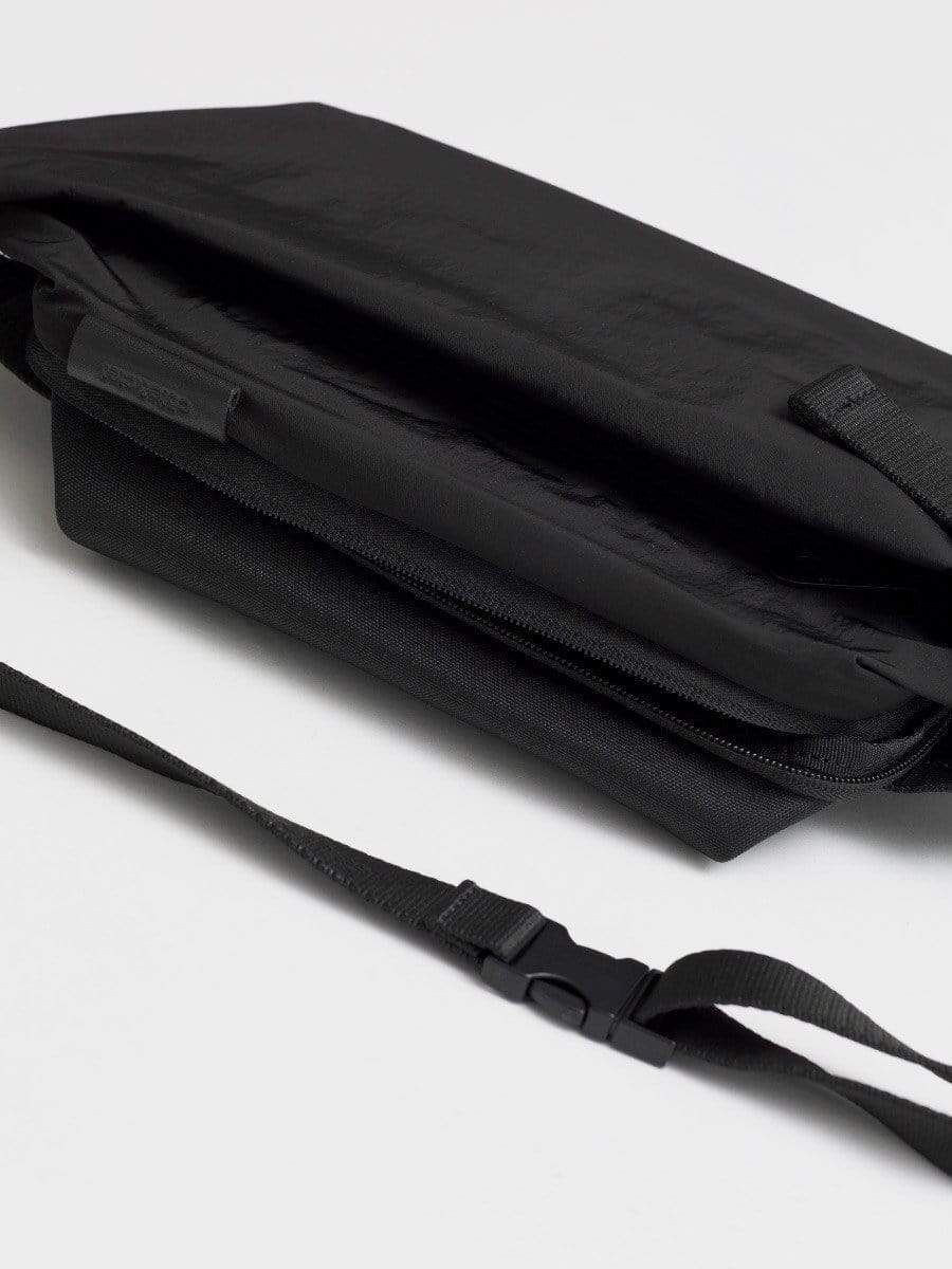 coteetciel Crossbody/Sling/Waist Bag Isarau S MemoryTech Black 28719 côte&ciel APAC