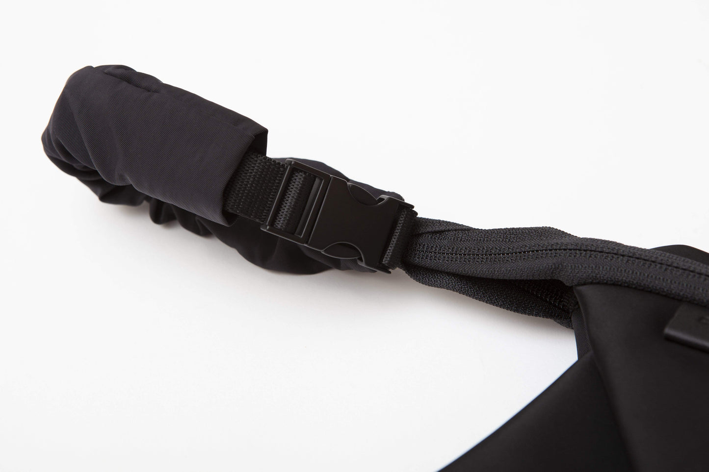 coteetciel Small/Pouch Kivu S Sleek Black 28845 côte&ciel APAC