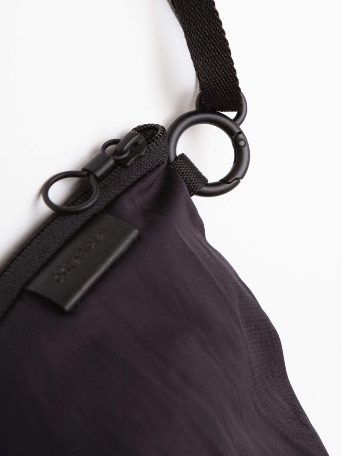 coteetciel Small/Pouch Orba Creased Black 28829 côte&ciel APAC