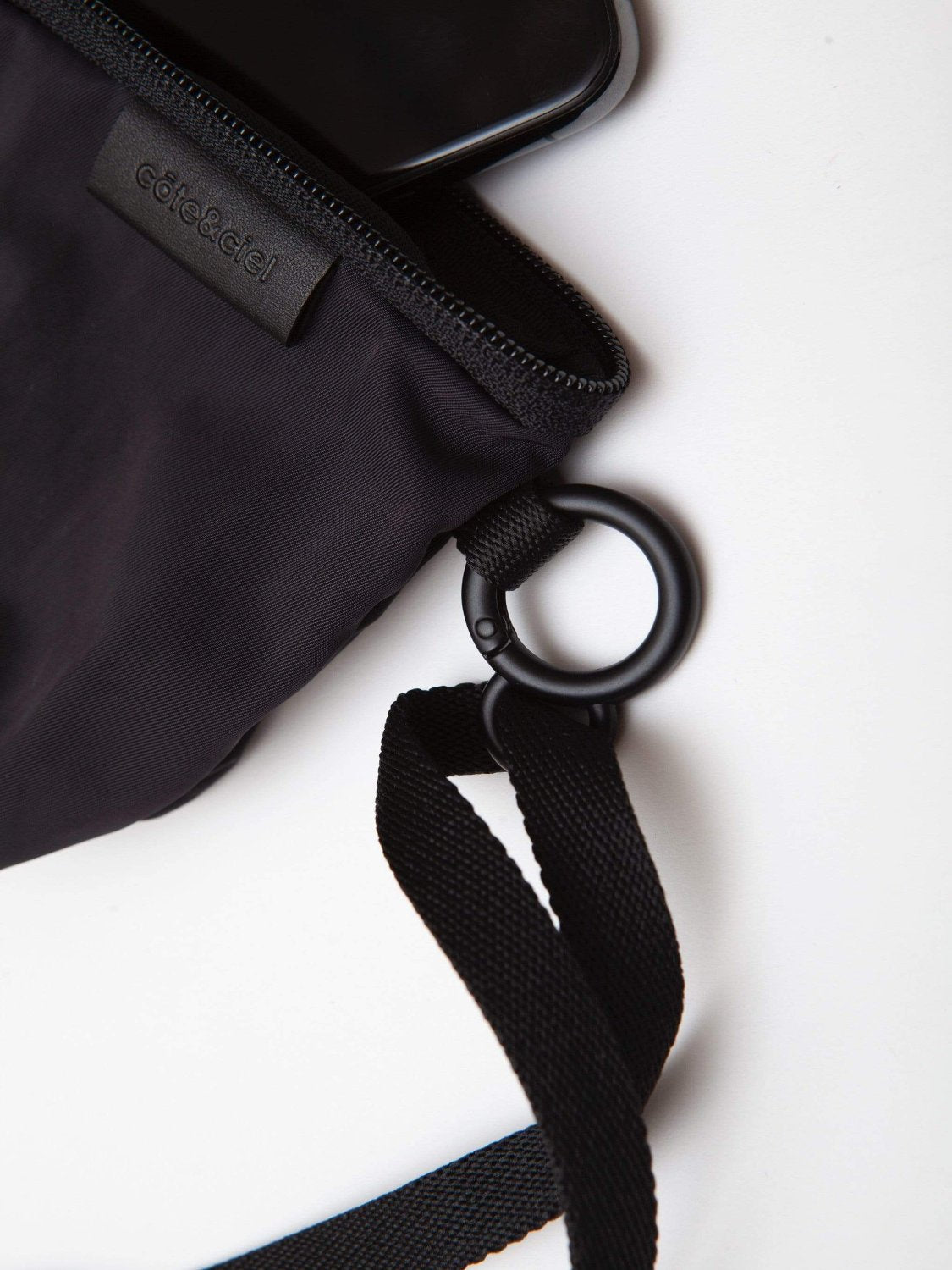 coteetciel Small/Pouch Orba Creased Black 28829 côte&ciel APAC
