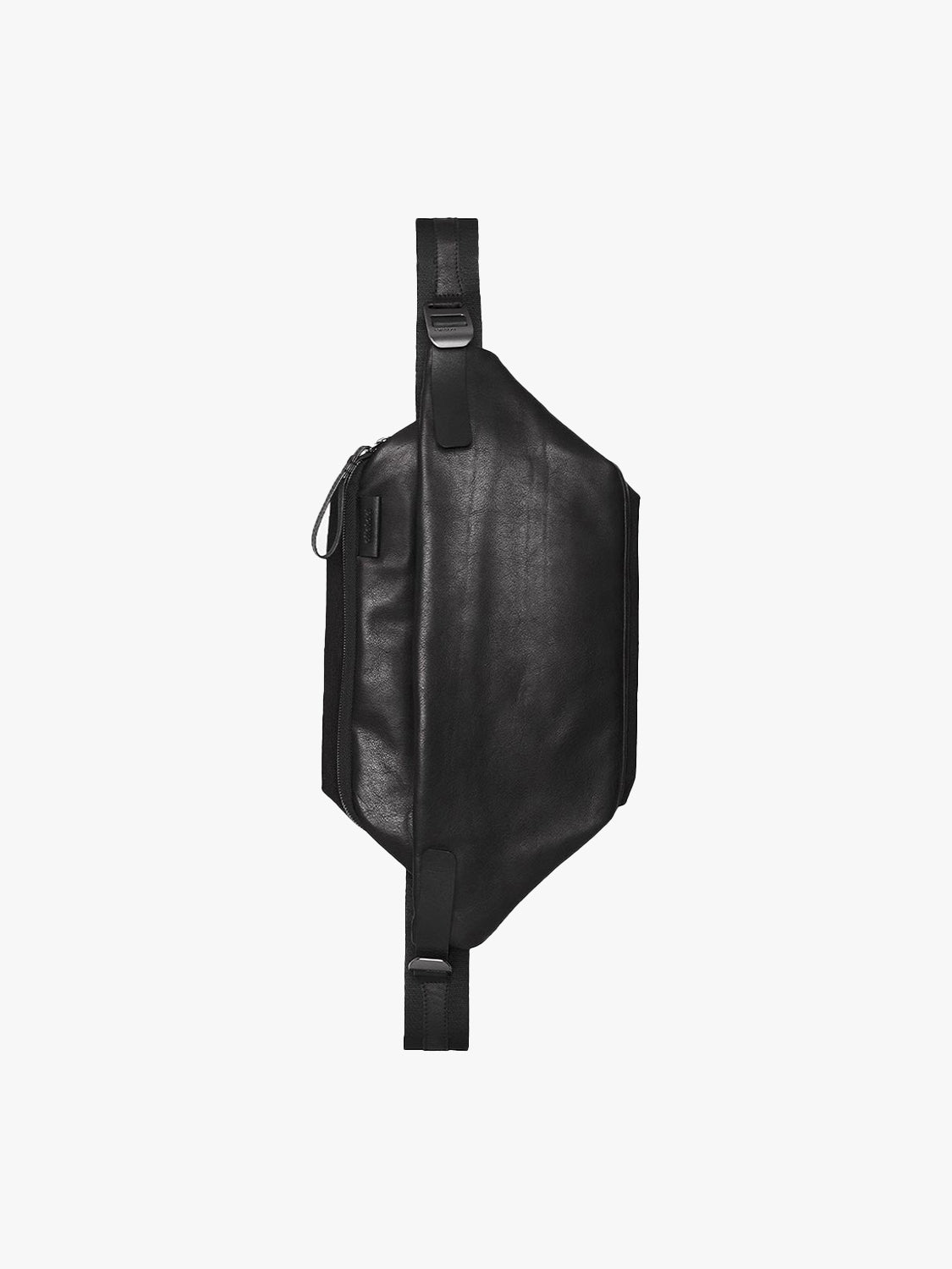 Isarau M Alias Leather Black