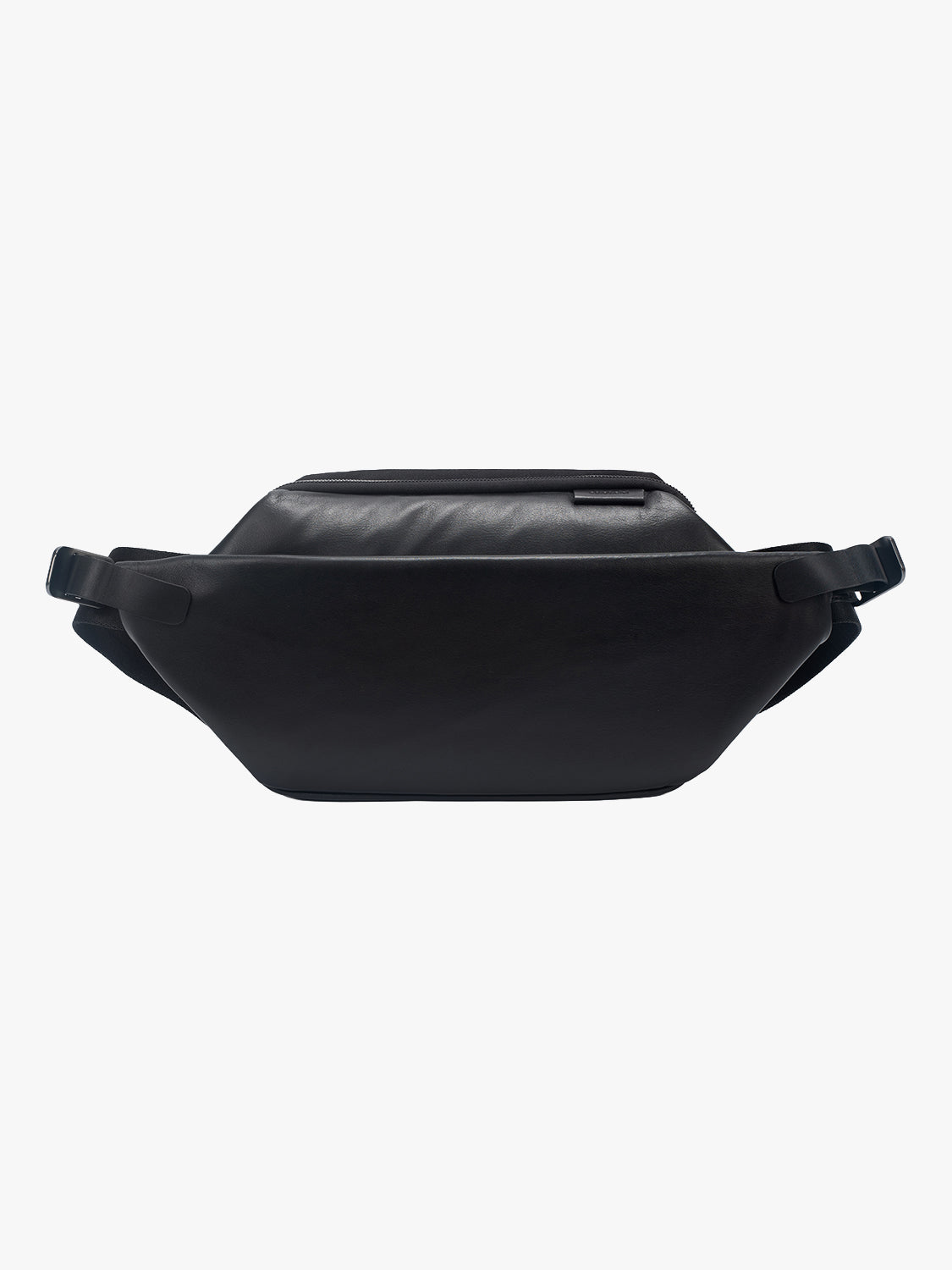 Isarau M Alias Leather Black