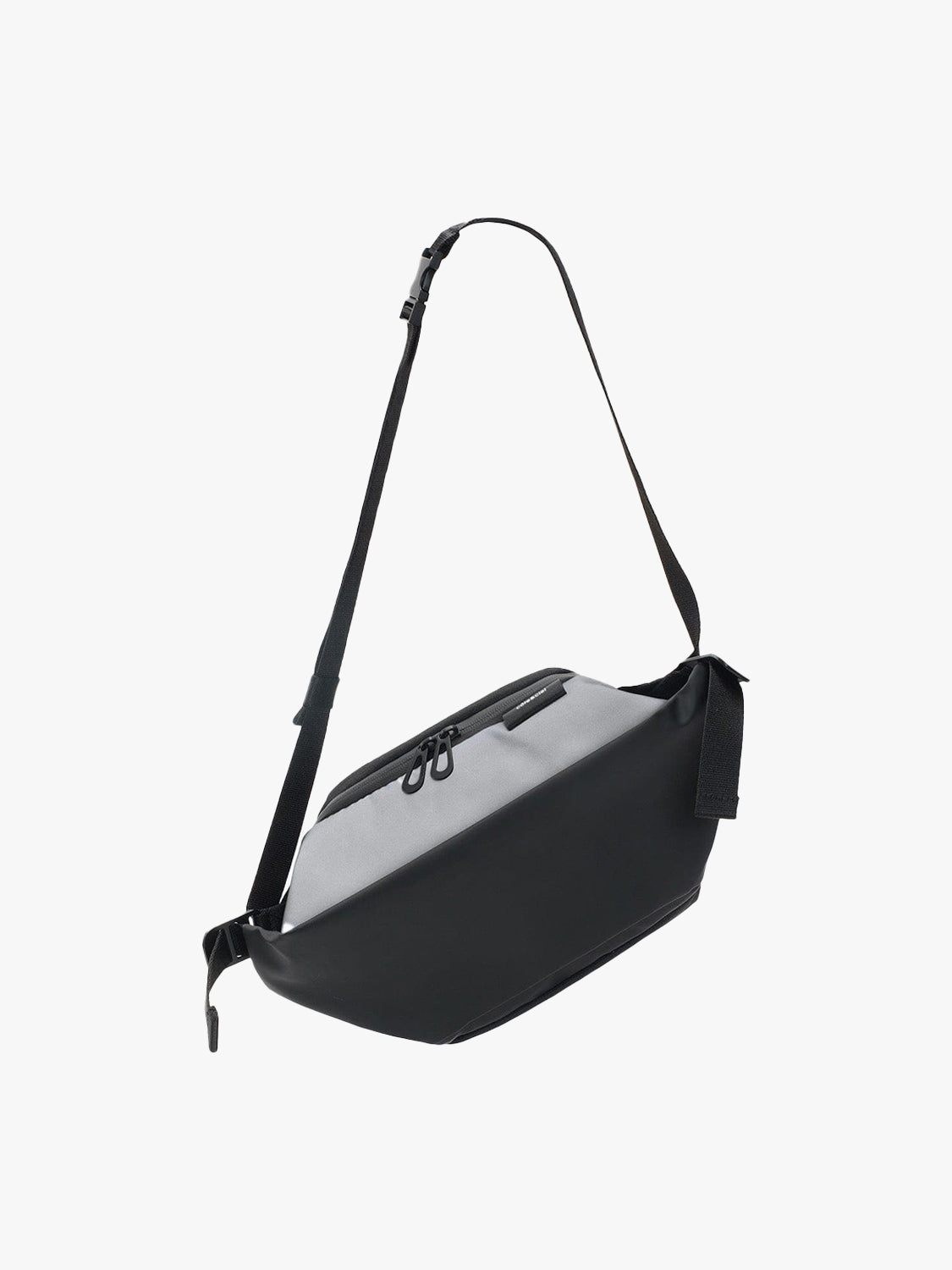 Isarau S Reflective Black