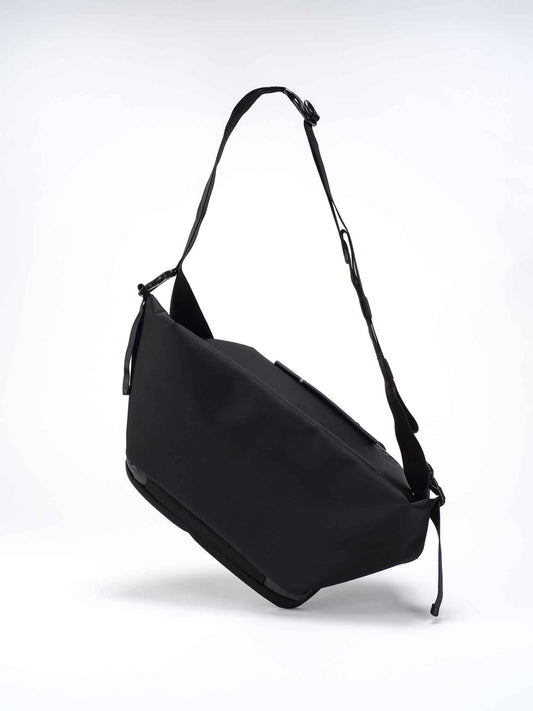 Isarau L Sleek Black Bag