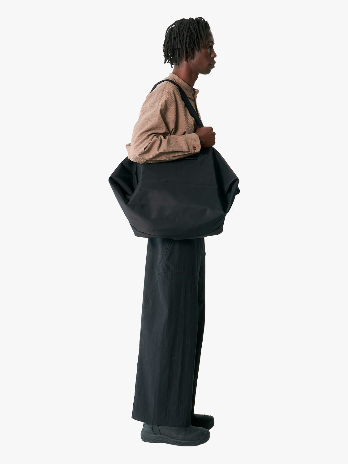 Sanna Sleek Black Bag