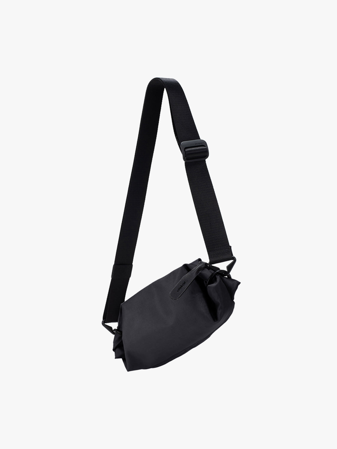 Nestos Smooth Black Pouch