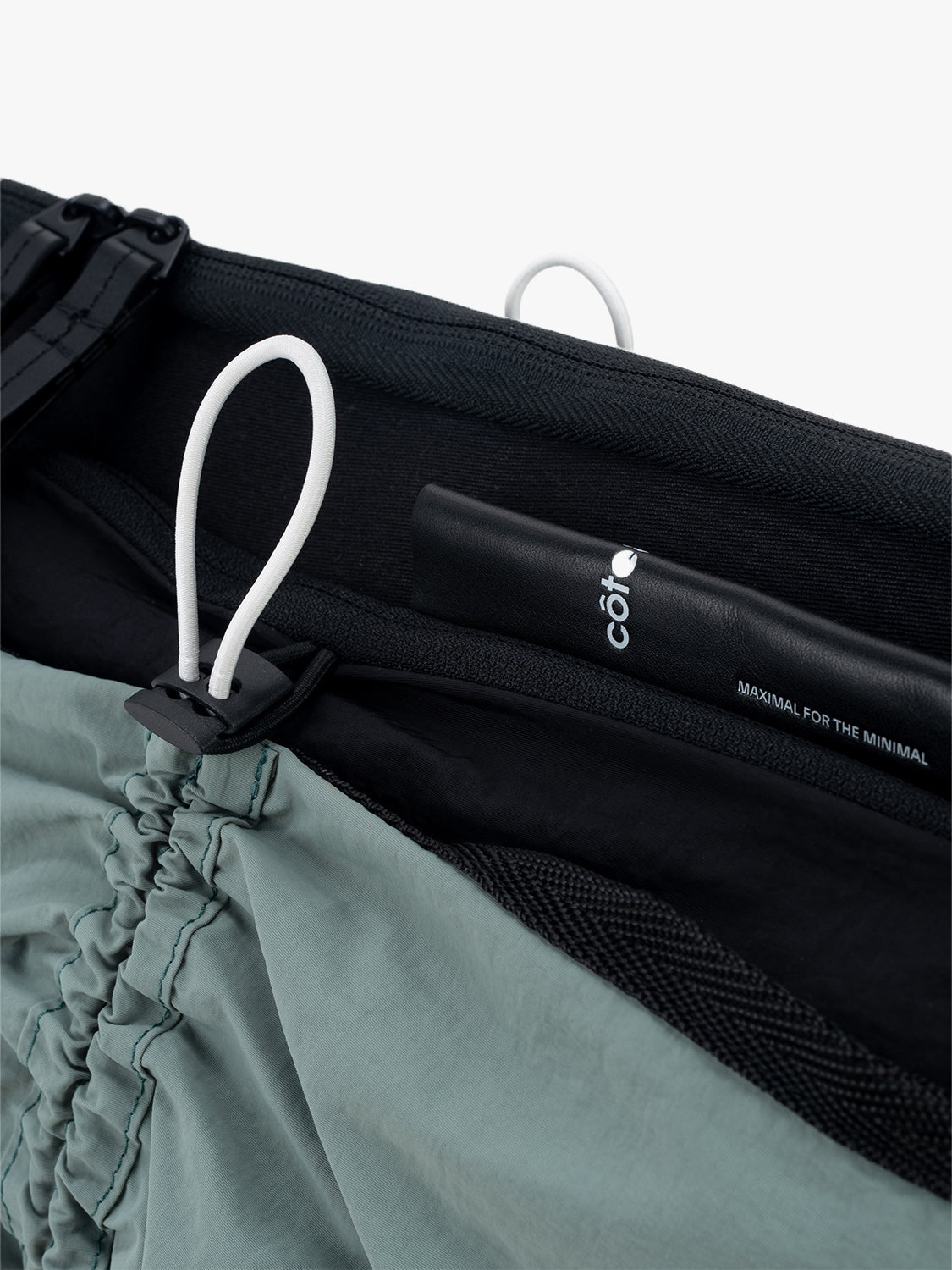 Orne Smooth Black & Sage Green
