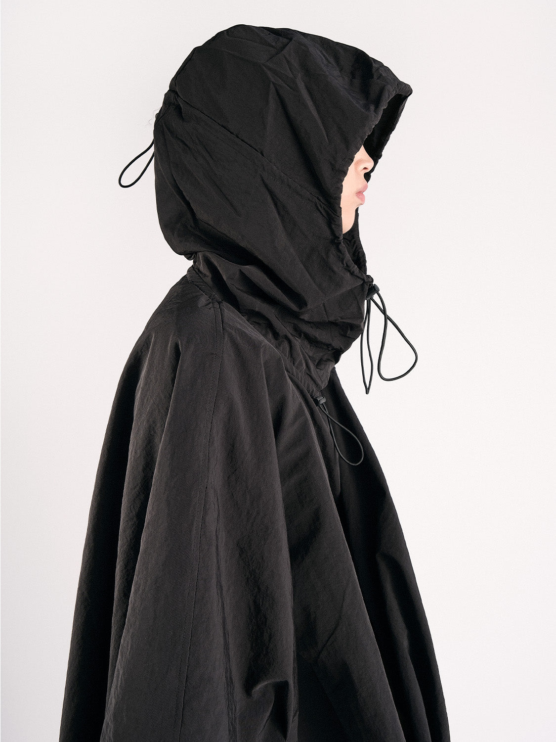 Vertex Poncho Black
