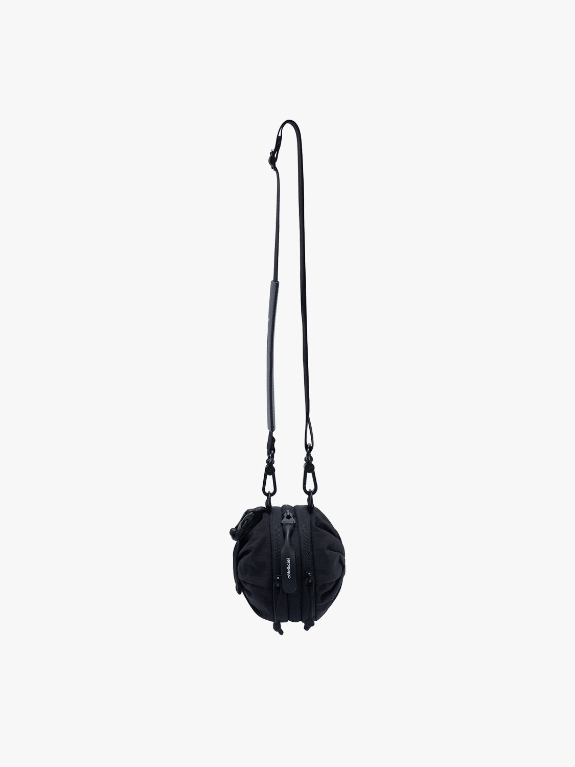 coteetciel Crossbody/Messenger VIKOS S Smooth Black côte&ciel US 29262