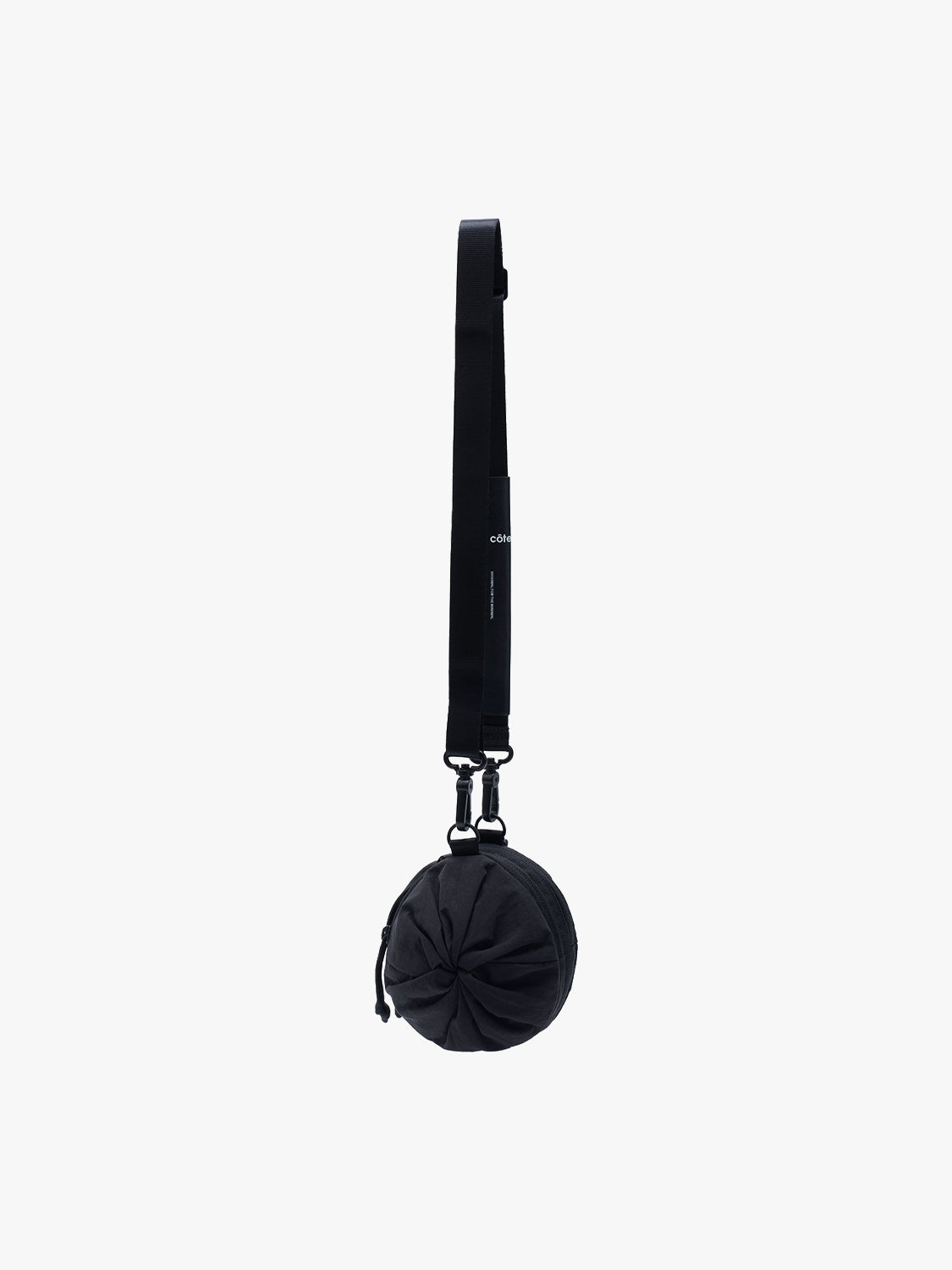 coteetciel Crossbody/Messenger VIKOS S Smooth Black côte&ciel US 29262