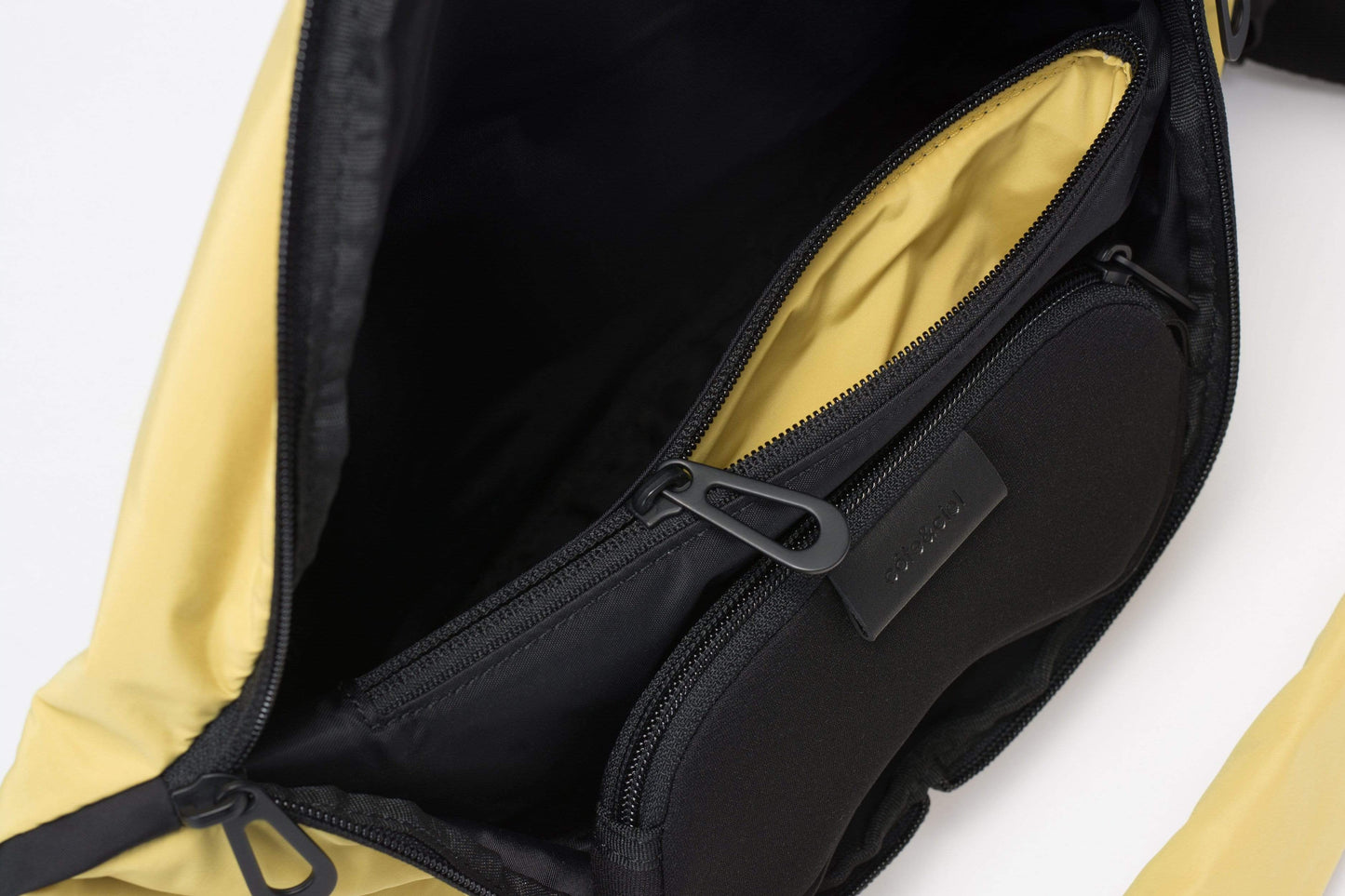 coteetciel Crossbody/Messenger Hala S Padded Yellow 28880 côte&ciel APAC